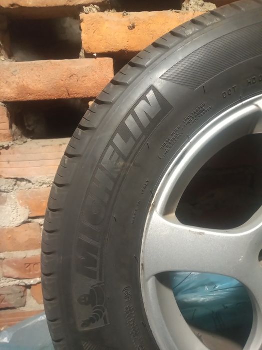 Opony Michelin 215,x65x16 + alufelgi