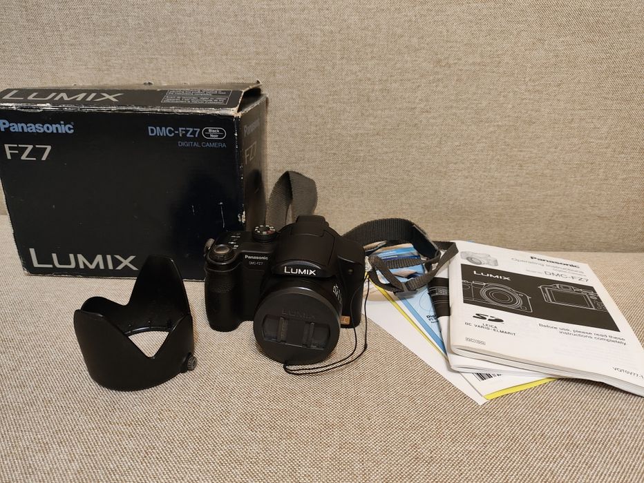 Цифровий фотоапарат Panasonic Lumix FZ 7