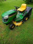 Traktorek Kosiarka John Deere X155 R, kosz, Briggs 18 HP