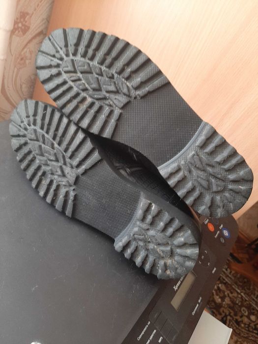 Чобітки демісезонні жіночі