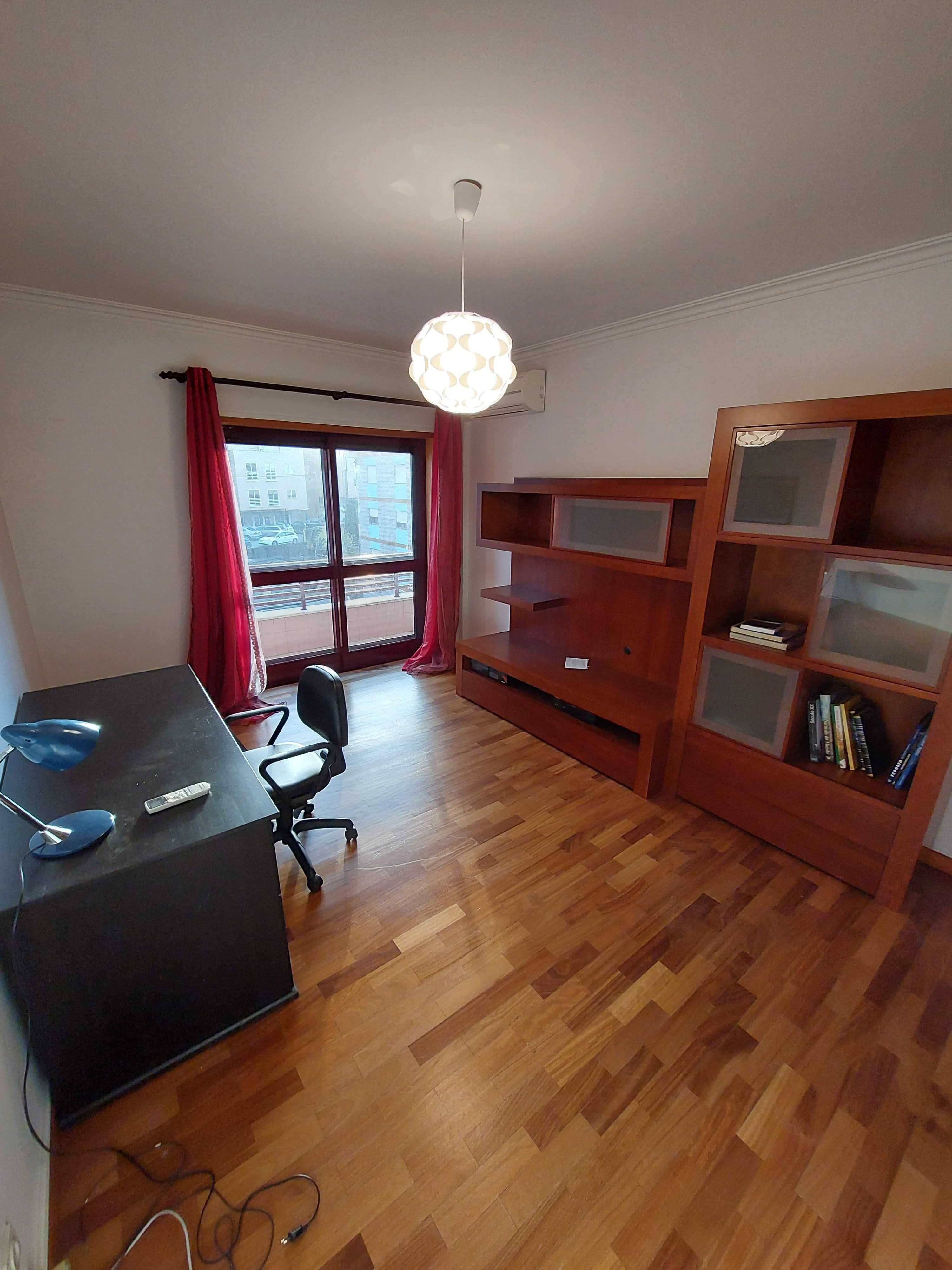 Apartamento T4 em Gondomar, 3 casas de banho, 201m2