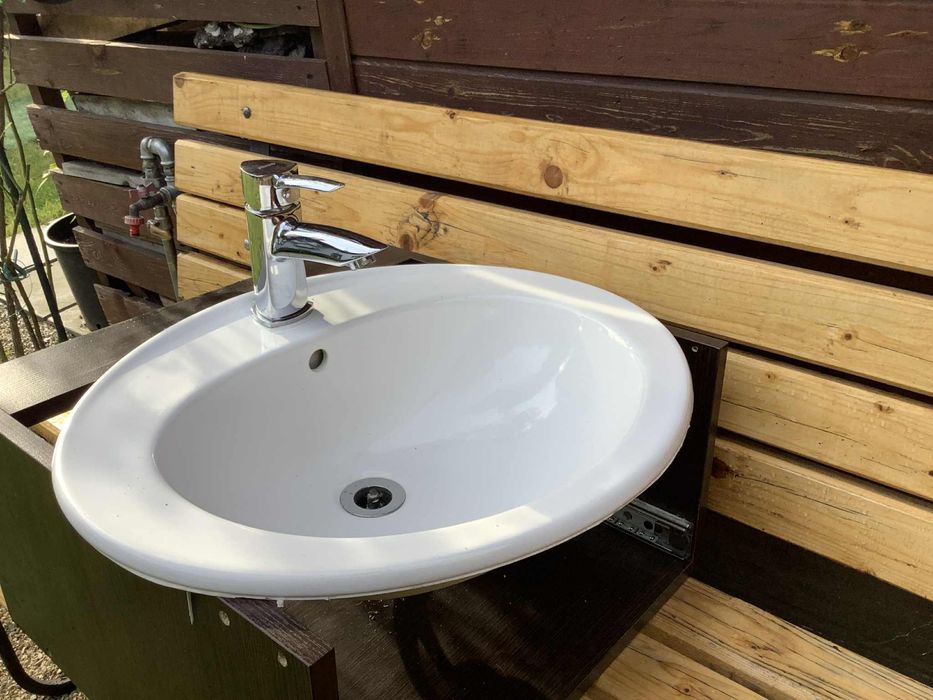 Unywalka KOŁO wpuszczana w blat