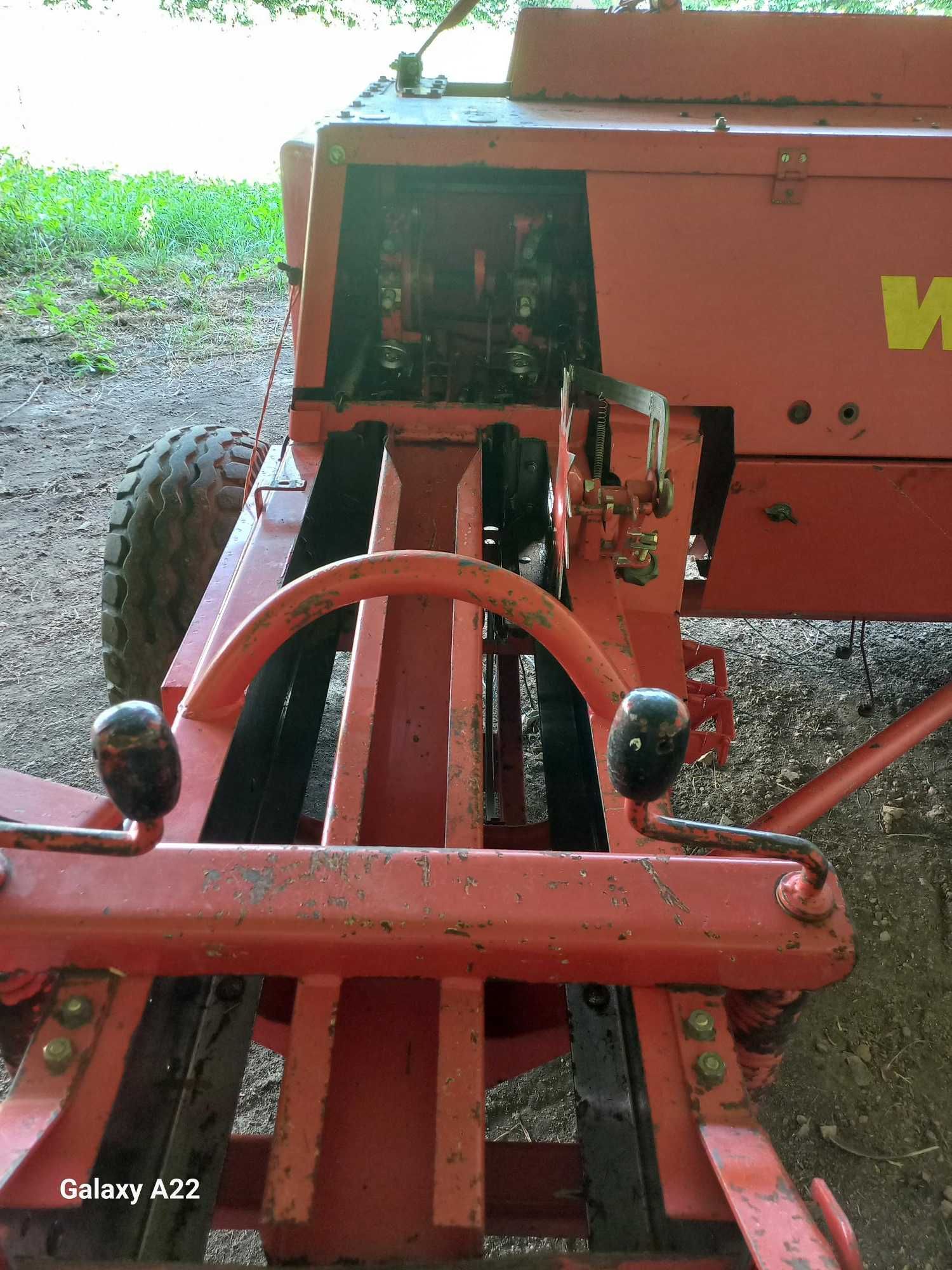 Прес Підбирач Welger AP 53