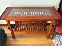 Mesa de  apoio/ tv