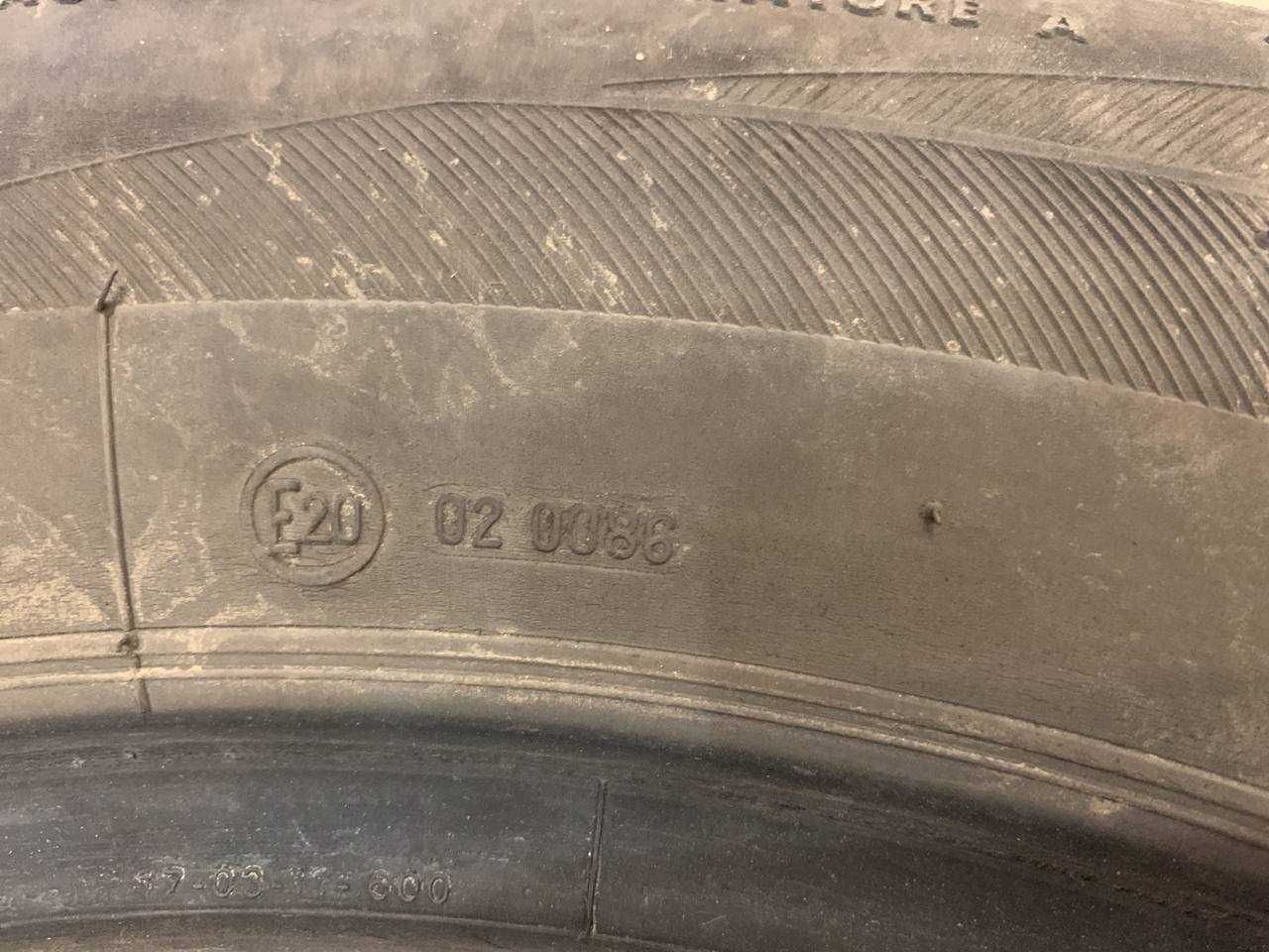 Шини 215/60/17 Bridgestone Dueler