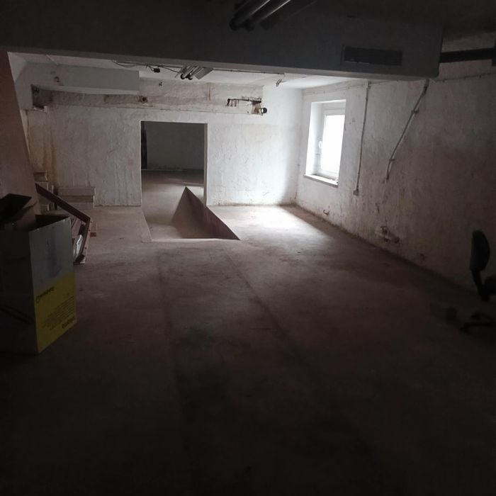 Pomieszczenie piwniczne z możliwością adaptacji