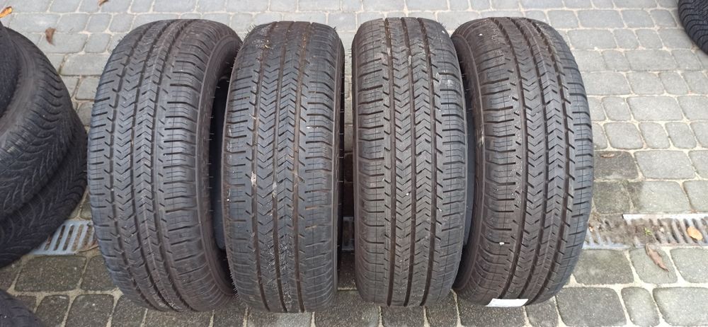 4 x Michelin Agilis 51 215/65 R16C 106/104T 8,8 mm jak nowe 2023 r