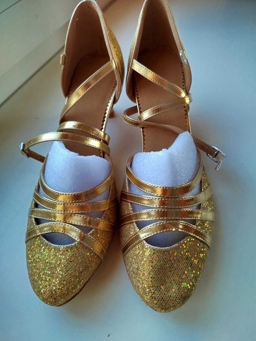 Damskie wygodne złote buty do tańca latynoskiego tango obcas 5cm r. 41