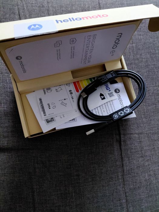 Продам Moto E15 2/64GB