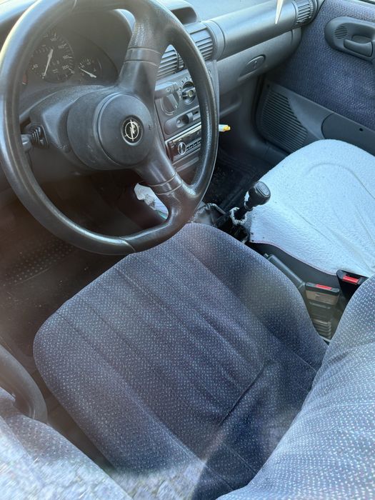 Corsa b (estimadinho)