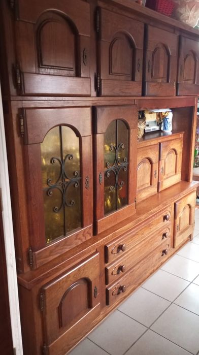 Armário grande madeira maciça