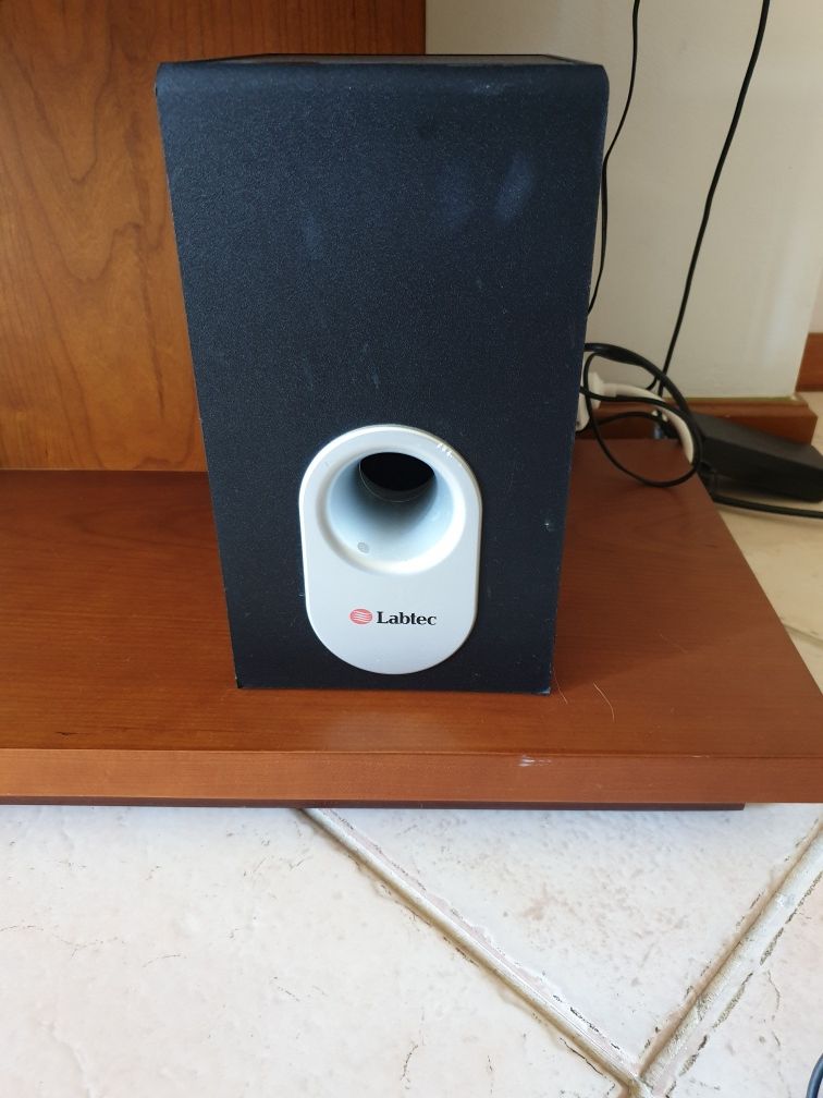 Colunas e subwoofer Labtec