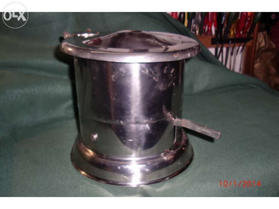 Escarrador cuspidor antigo em inox