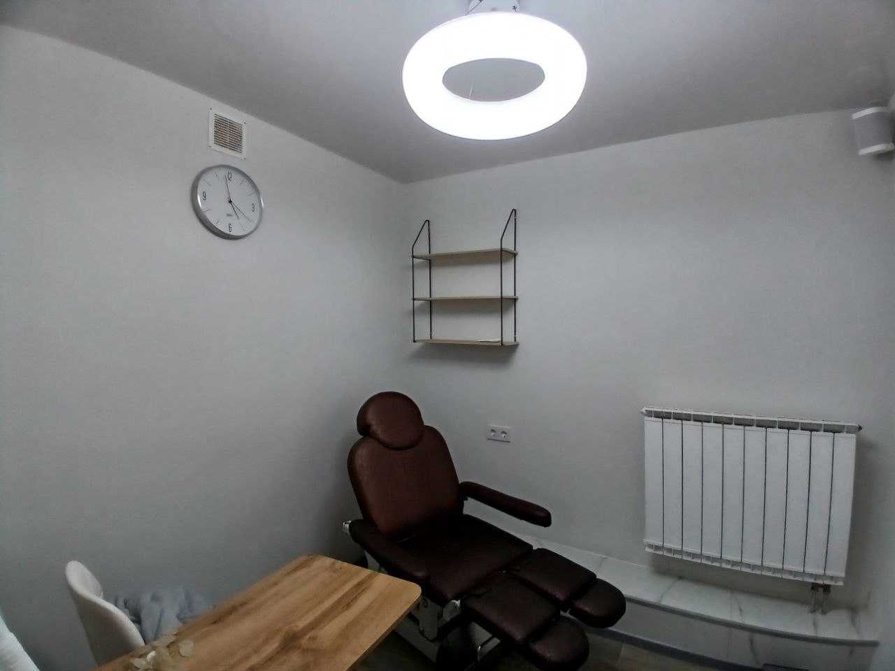 Оболонь. 111 кв.м.. Оренда під салон краси, Квіти. 40000 грн.