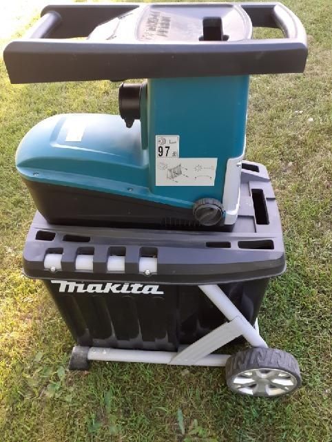 Rębak Makita UD25000