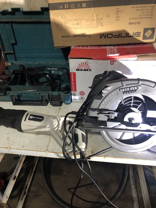 Продам електро інструмент ручна циркулярна пила сабельна пила та інше