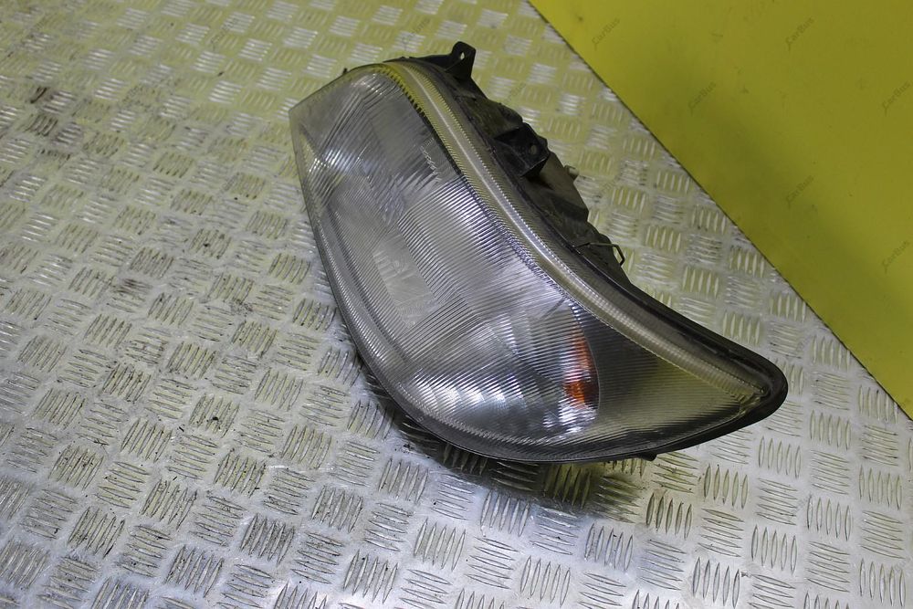 Фара ліва Спринтер 903 левая фари Sprinter фары мерседес с3