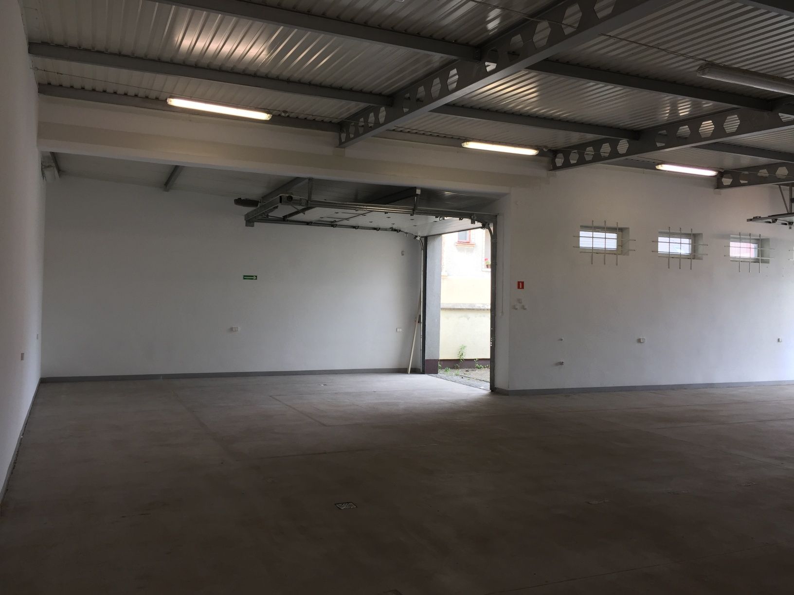 Magazyn, hala 250m2 Białystok, lokal, idealny na sklep internetowy