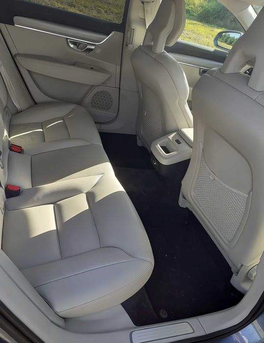 Volvo V90      2017
