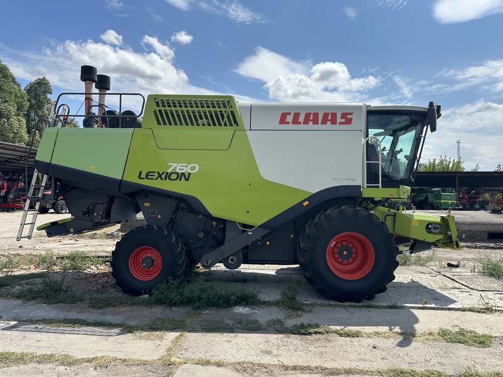 Claas Lexion 760 hybrid