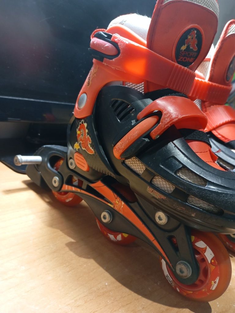 Patins em linha vermelho