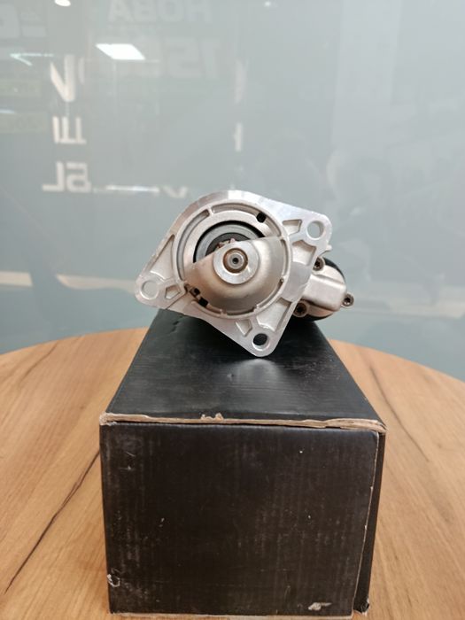 Стартер для автомобиля Ford, 12 V,  1,4 Kw ,71110030