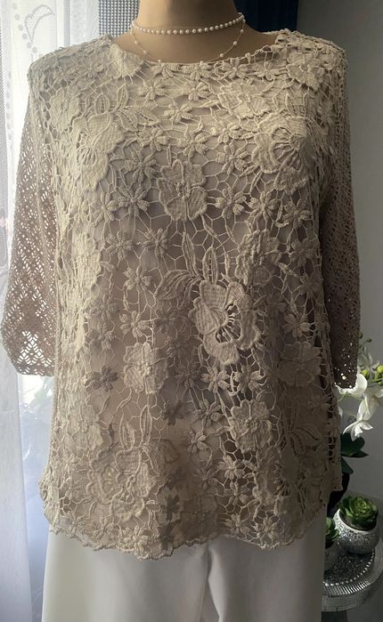 Bluzka ażurowa-koronkowa na podszewce ,beżowa ,rozm.48-50