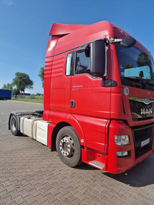ciągnik  siodłowy  MAN TGX 440