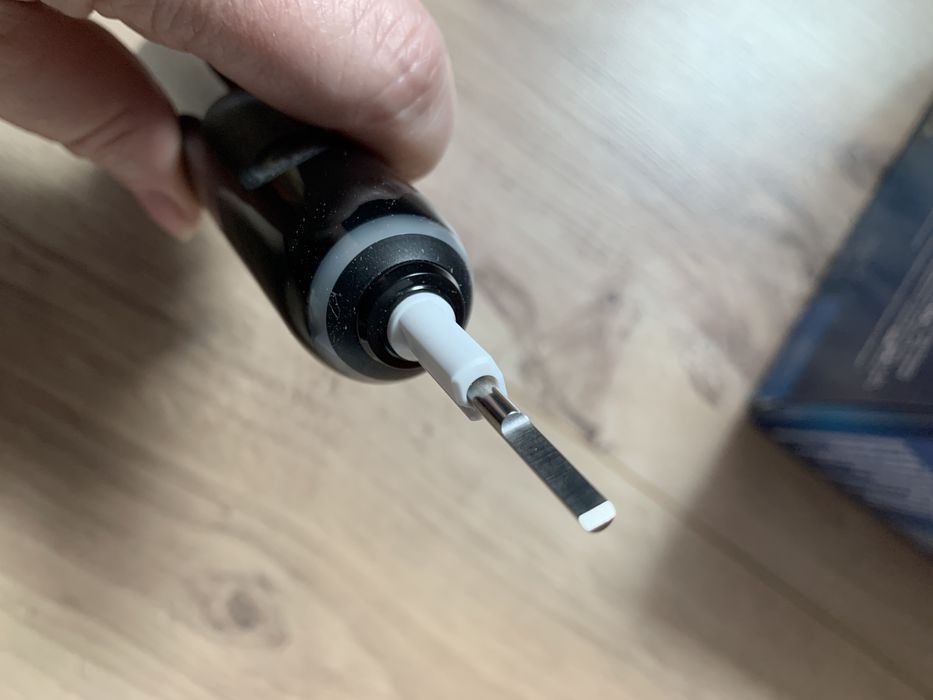 Szczoteczka rotacyjna ORAL-B Pro 3 3500 Czarny