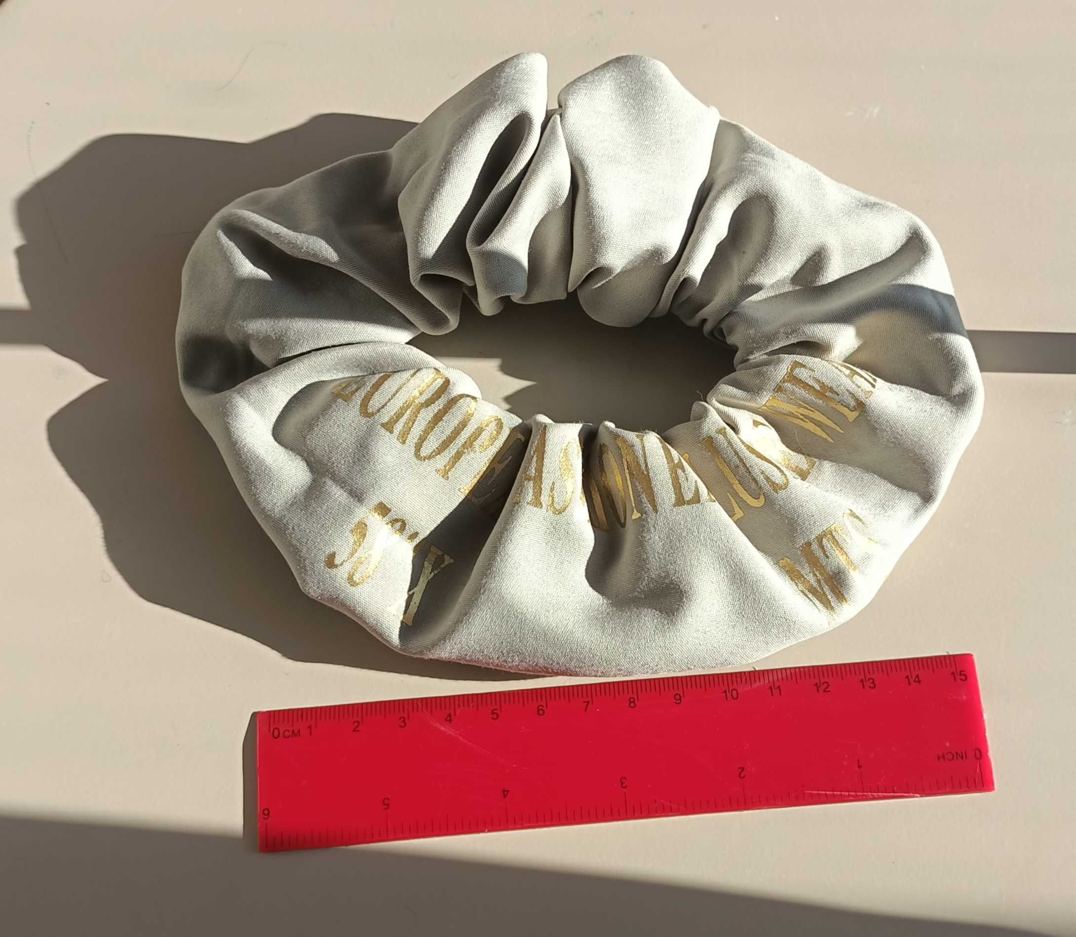 Gumka do włosów typu scrunchie
