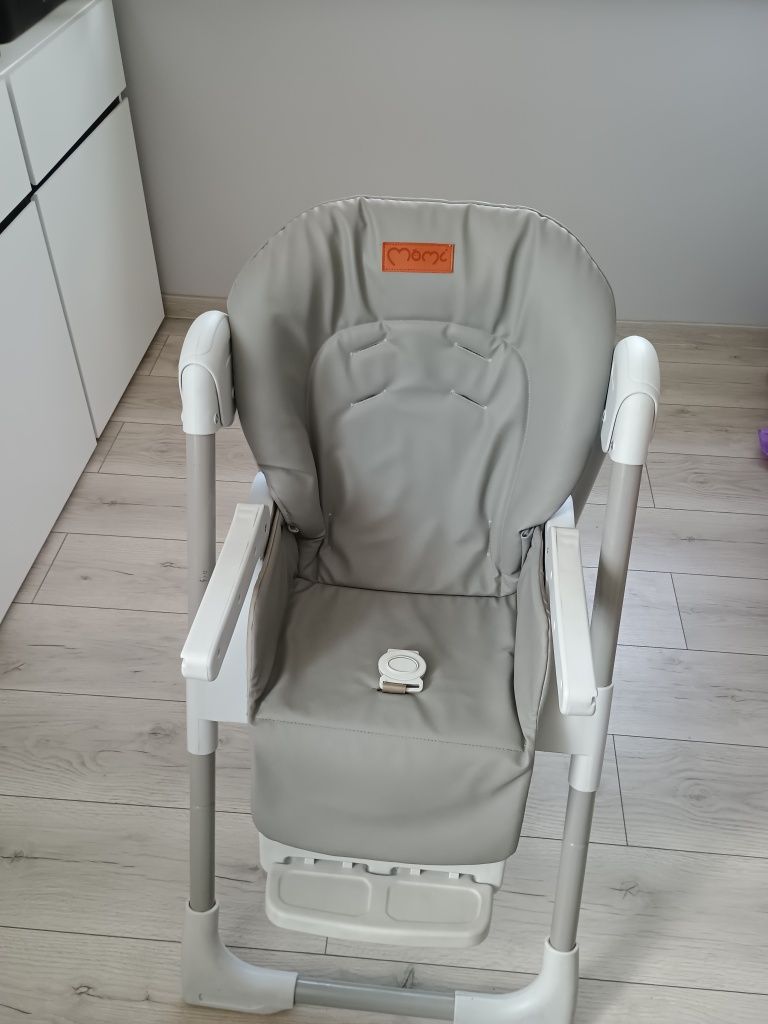 Krzesełko do karmienia MOMI