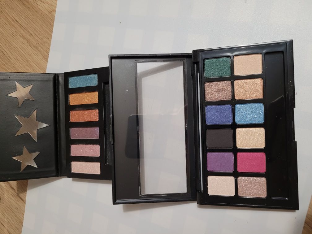 paleta cieni Maybelline GRAFFITI + 2 paleta gratis  NOWA