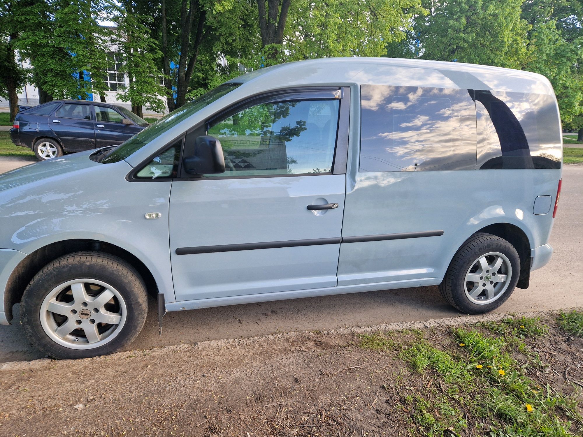 Wolkswagen caddy 2006р 2.0дизель