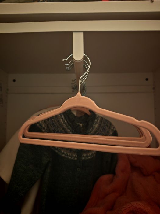 Roupeiro criança com cesto