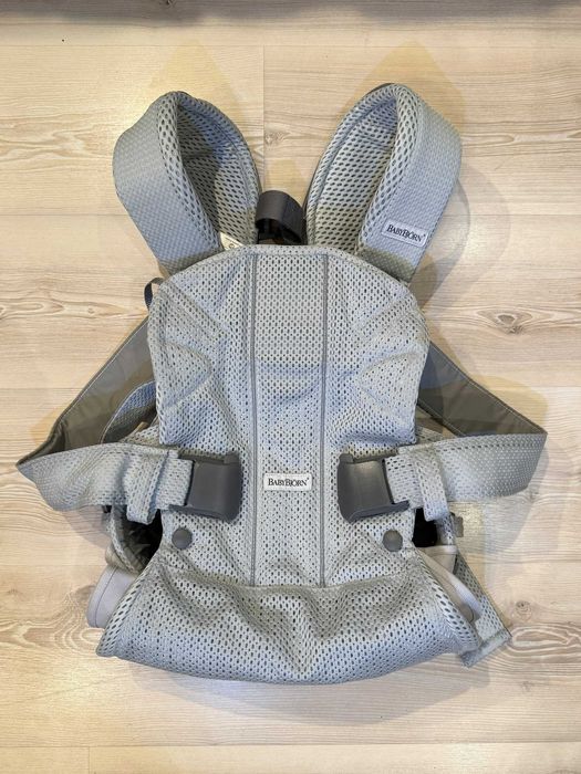 Nosidełko BabyBjorn One AIR 3D MESH Srebrny