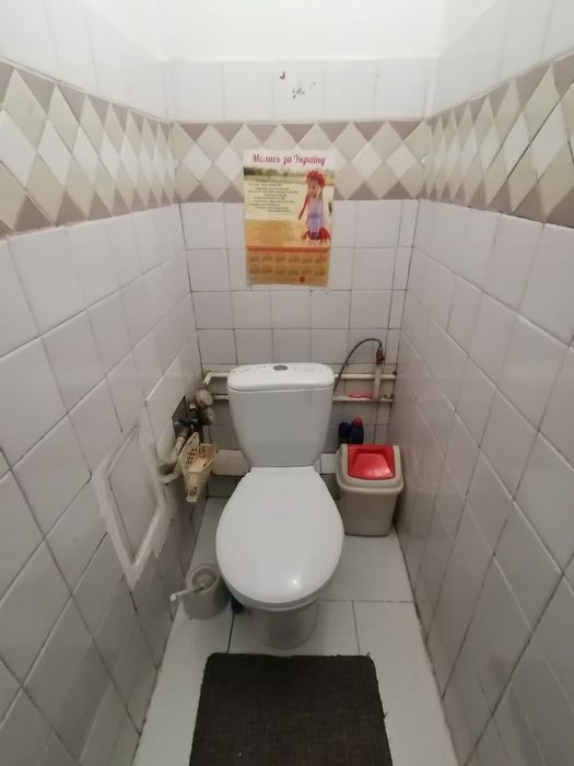 Здам ліжко -місце для хлопця. Чайка.
