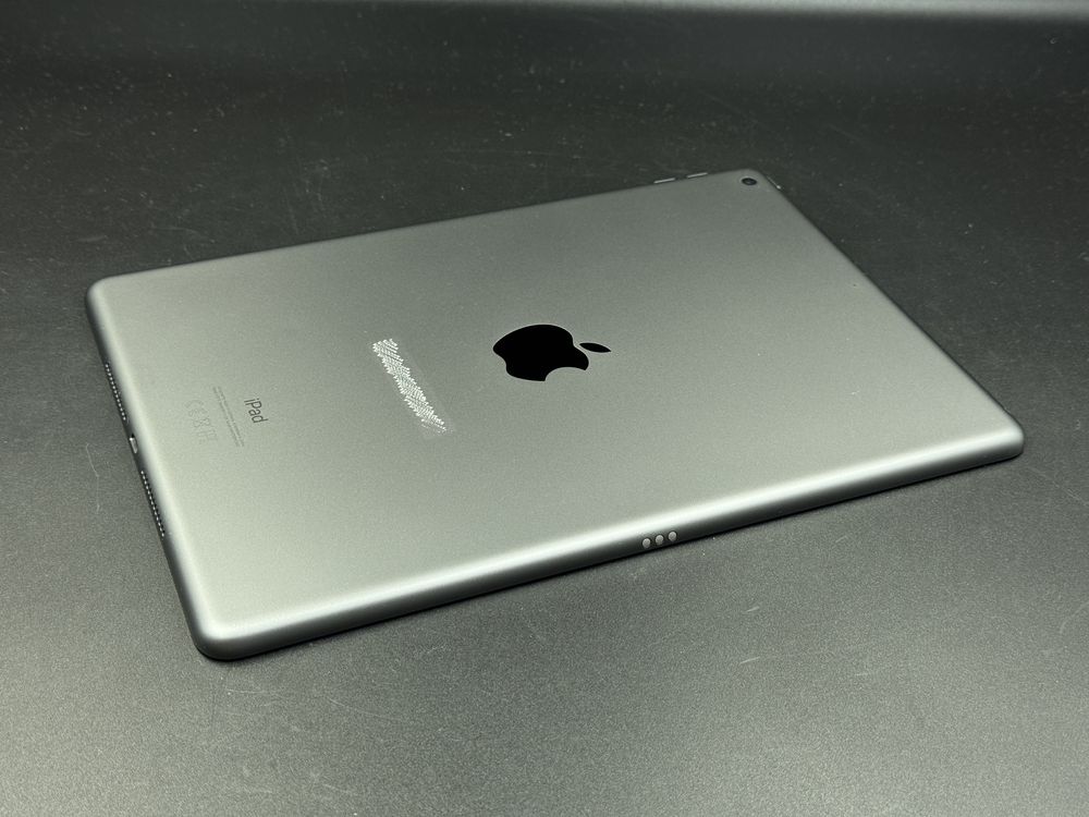iPad 8. gen. 32GB (A2270) - faktura VAT 23%
