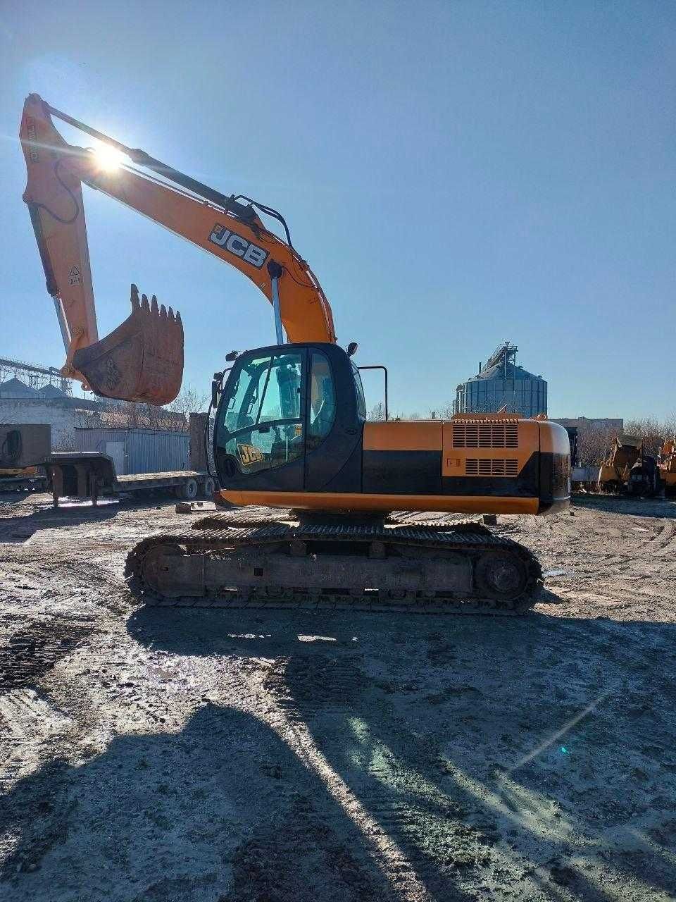 Ескаватор навантажувач JCB 220