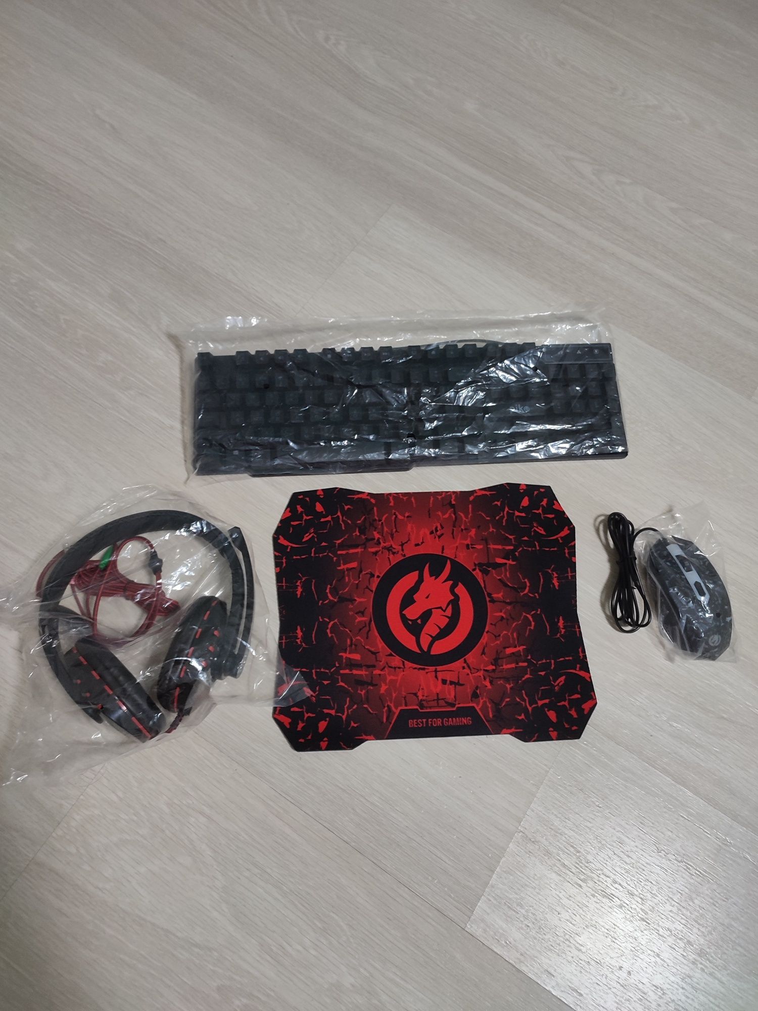 Gaming Wired Combo GX200. Навушники, мишка, клавіатура, коврик.