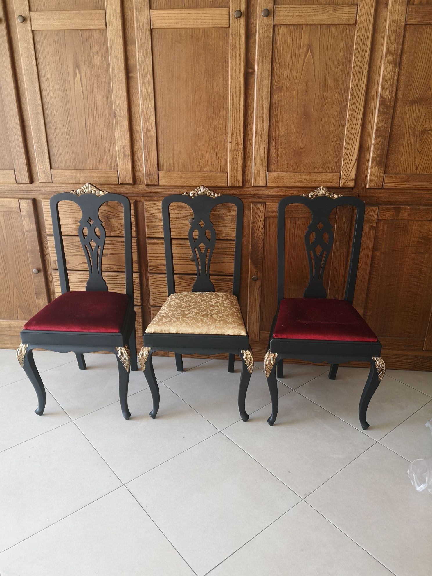 Vendo cadeiras restauradas