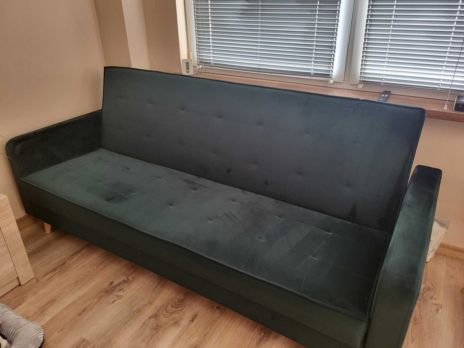 Wersalka, kanapa, sofa w ciemnozielonym kolorze Agata Meble Stan bdb