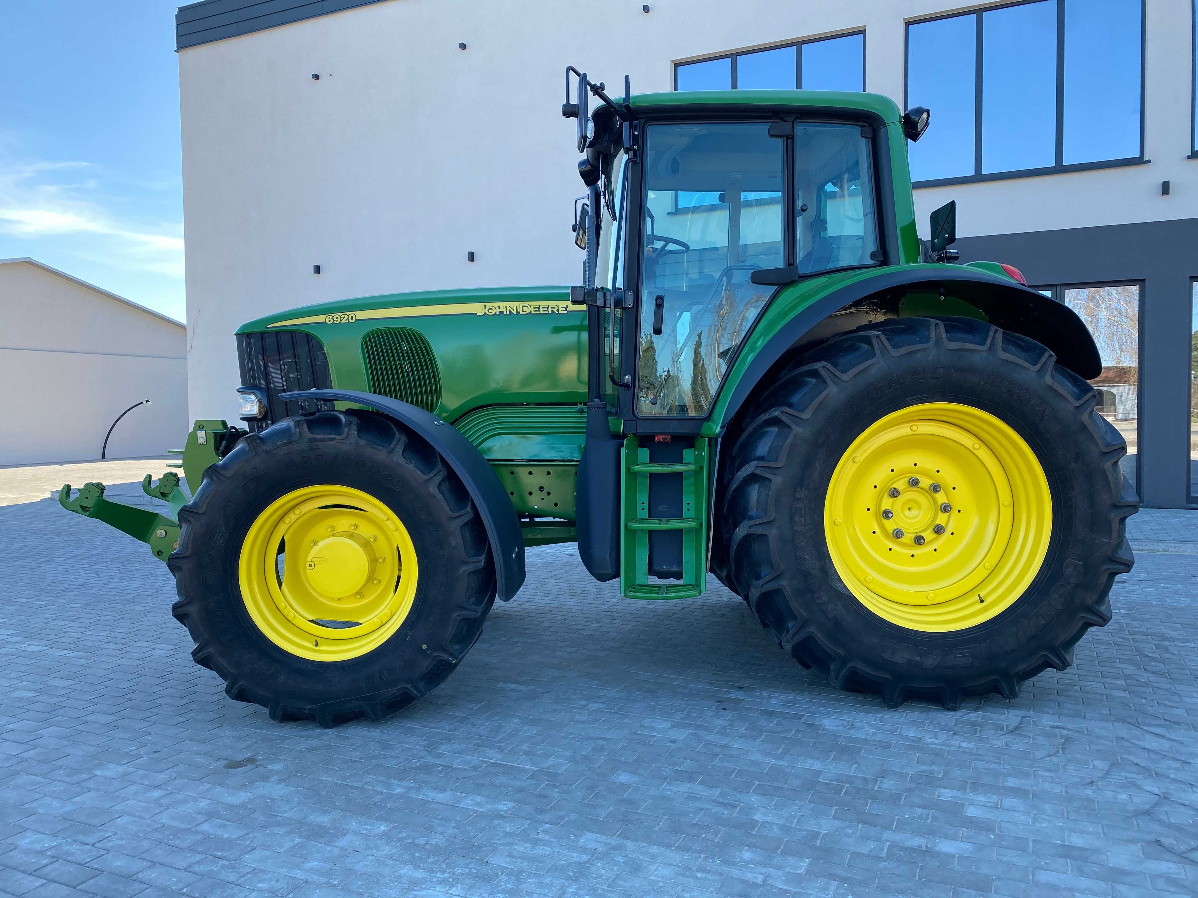 Трактор John Deere 6920 150к.с.