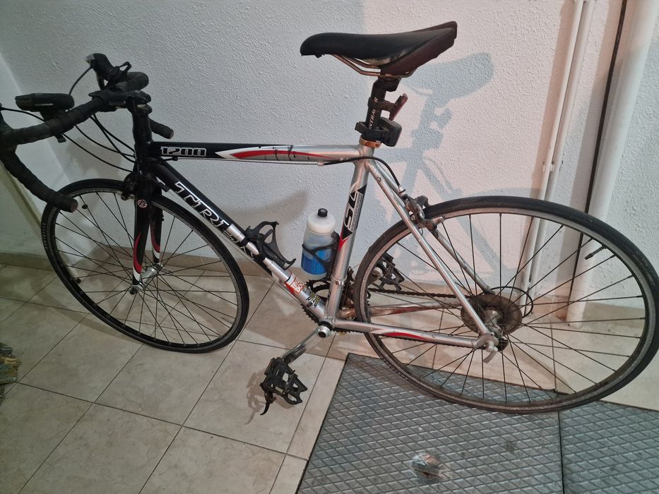 Bicicleta  de estrada Trek