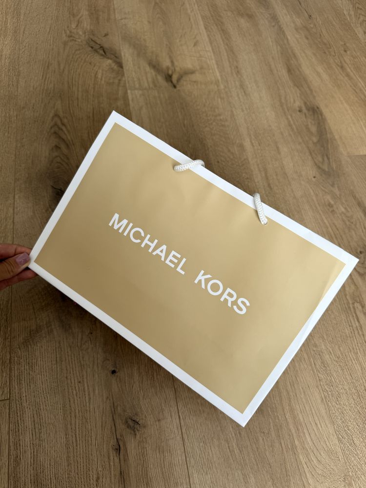 Новий пакет Michael Kors