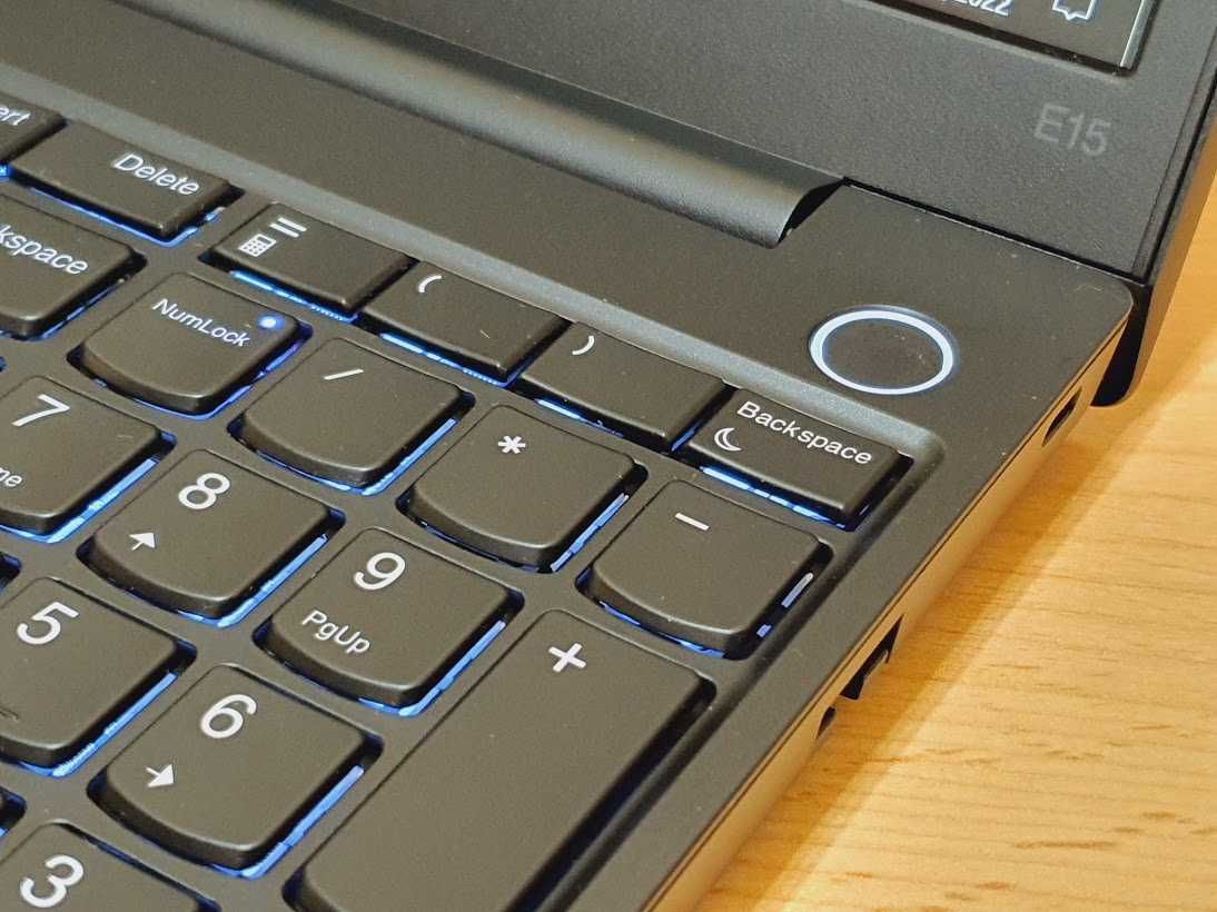 Ноутбук Lenovo ThinkPad E15 Gen 2 Core i3-1115G4 SSD256 Батарея10годин