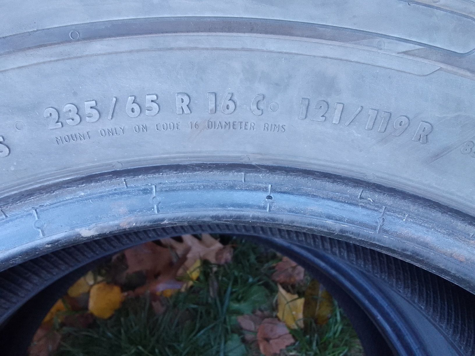 Cena za 2 Opony letnie 235/65r16C CONTINENTAL 2023r