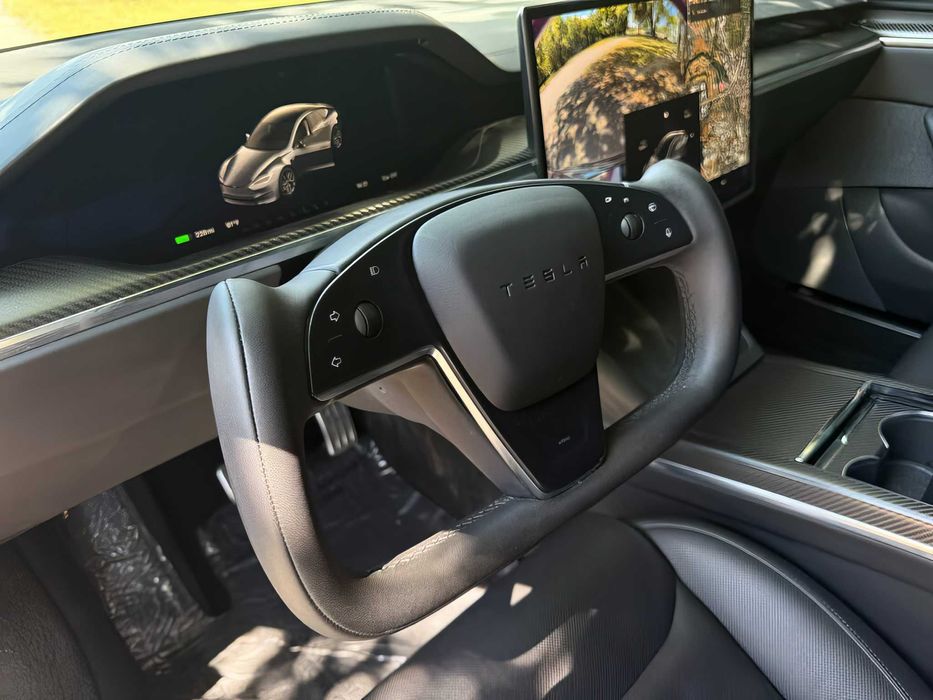 Tesla Model S      2021