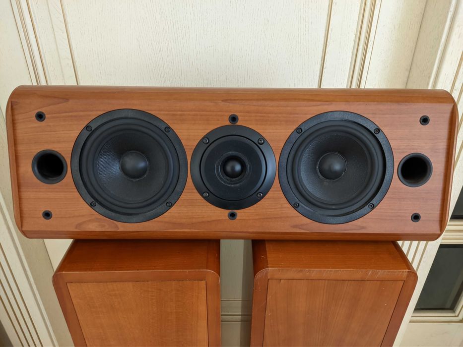 Центральная акустическая колонка   Jamo D5 CEN