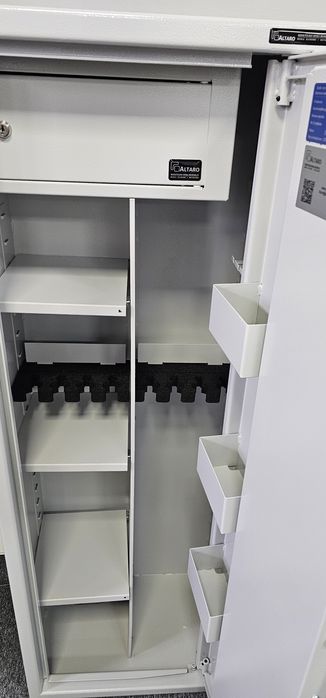 Szafa S1 na BROŃ długą i krótką • 8szt (4+4) • Sejf na amunicję ALTARO