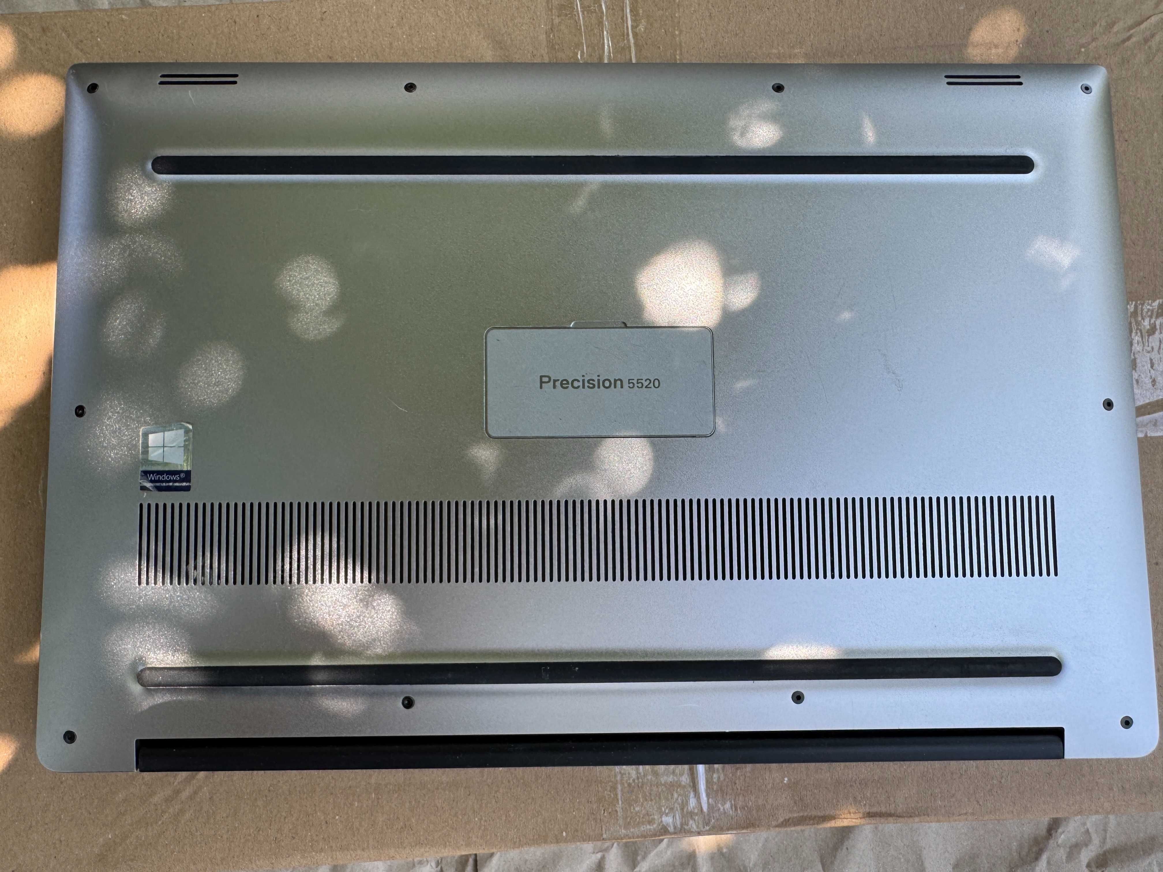 Dell Precision 5520, Core i7-6820HQ, 16 GB RAM, 1TB, Quadro M1200 4GB